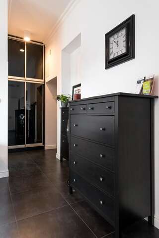Апартаменты Black&White Apartment Краков Апартаменты с 1 спальней-17