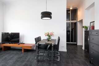 Апартаменты Black&White Apartment Краков Апартаменты с 1 спальней-39