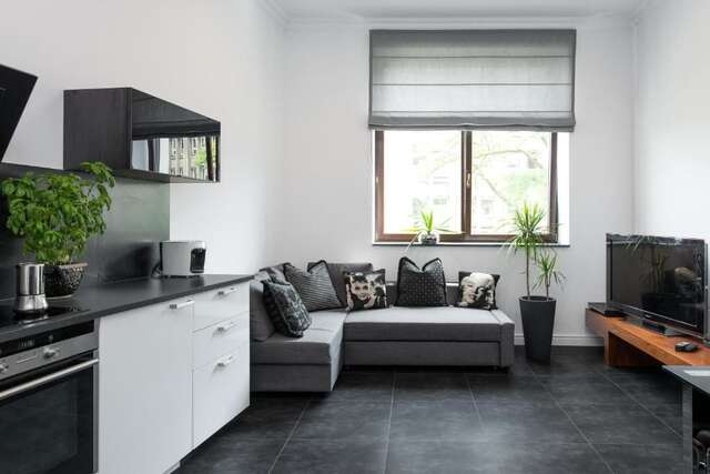 Апартаменты Black&White Apartment Краков-42